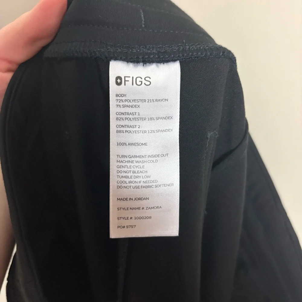 Figs Black Zamora Jogger Scrub Pants Size Medium Petite - Picture 9 of 9